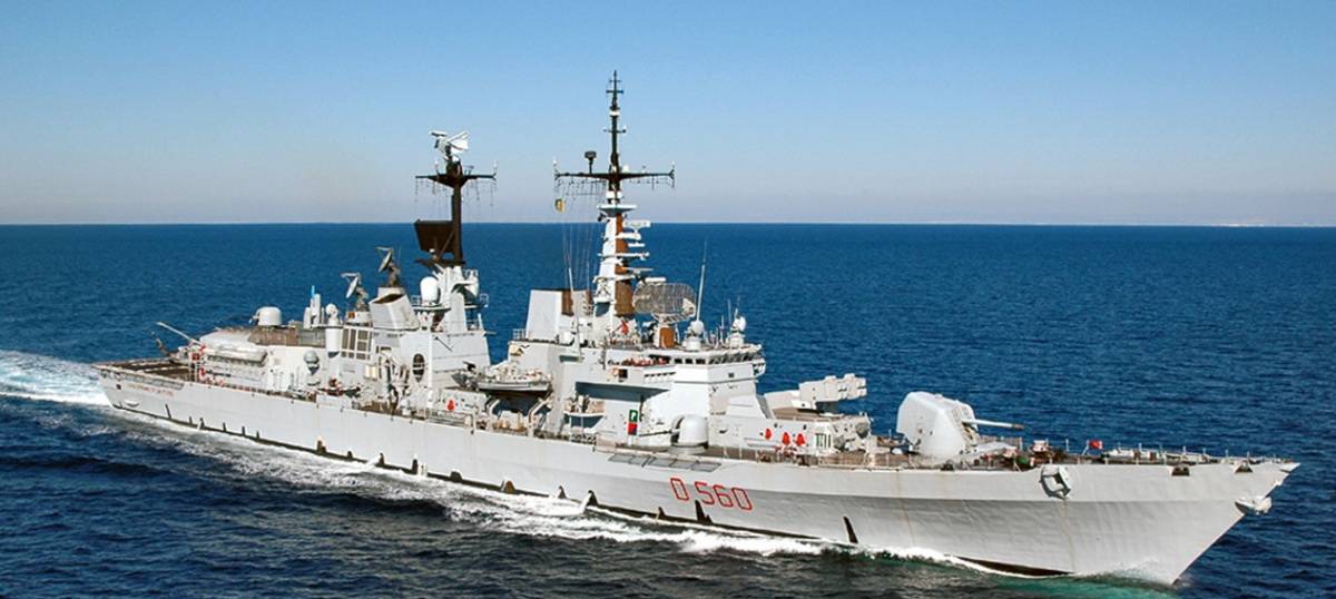 Россия встречает учениями заход ракетного эсминца НАТО в Черное море