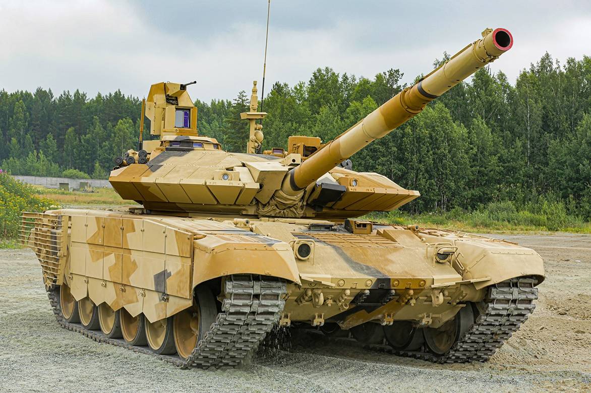 60 кг краски на танк: детали подготовки техники УВЗ к «Армии-2021»