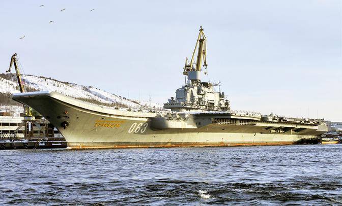 Дырявого «Адмирала Кузнецова» приковали к берегу надолго