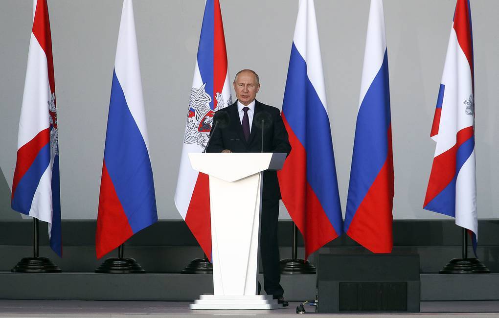Путин объявил о строительстве двух военных кораблей и четырёх подлодок