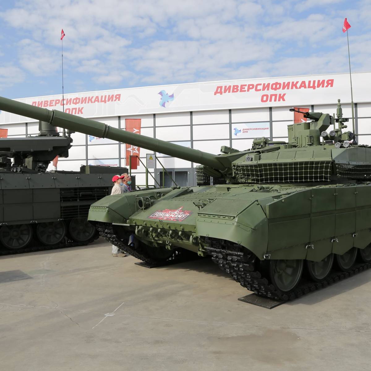 Новейшая версия танка Т-90М обзавелась выдвижной системой наблюдения