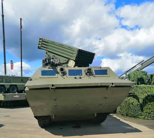 Какую технику, кроме ТОС-1А и Т-80БВМ, показал Омсктрансмаш на «Армия-2021»