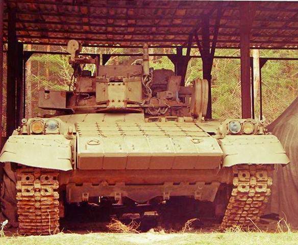 Украинский танк "Нота" превосходит "Армату" только калибром свой пушки