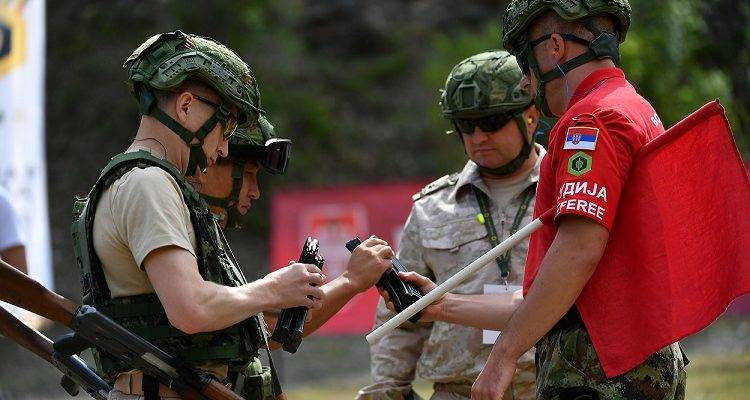 Сербы обогнали россиян на состязаниях бойцов военной полиции