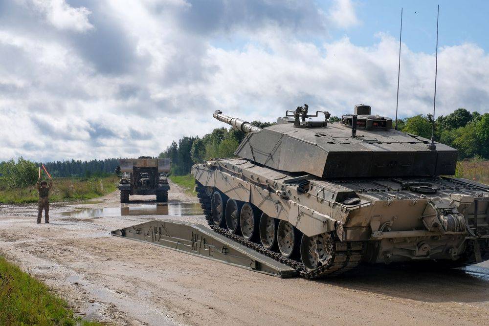 Обеспечивать безопасность Эстонии будут британские танкисты