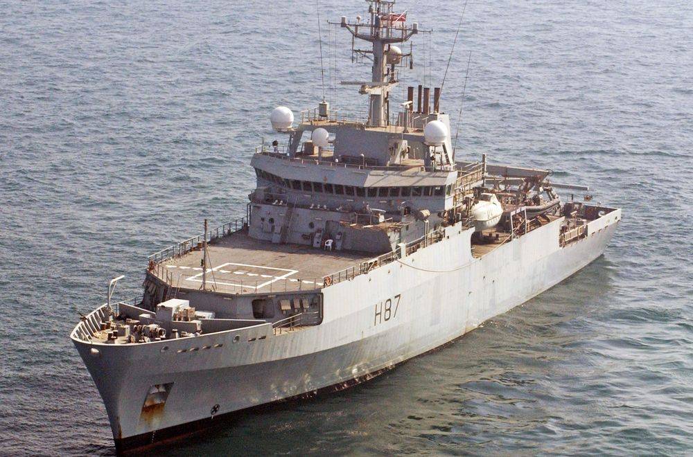 Британское судно HMS Echo целый месяц вело разведку в ИЭЗ России