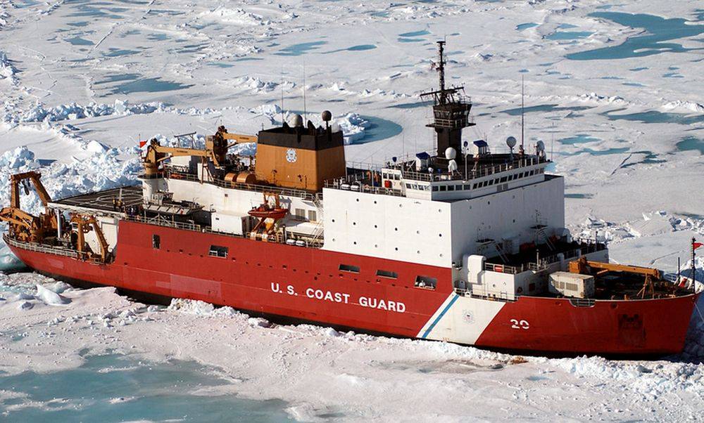 Пресса США: Пока РФ закрепляется в Арктике, у нас ледоколы идут на запчасти