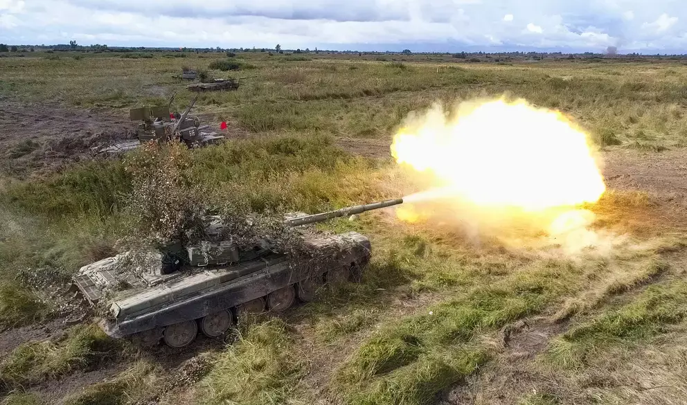 Размещение новых танков РФ в Калининграде ударит по самоуверенности Польши