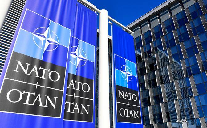 НАТО пришло время умереть