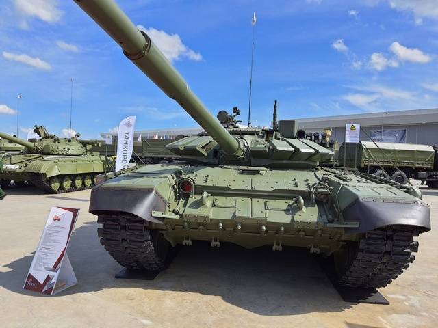 Улучшенные танки Т-72Б3М помогут прикрыть афганское направление