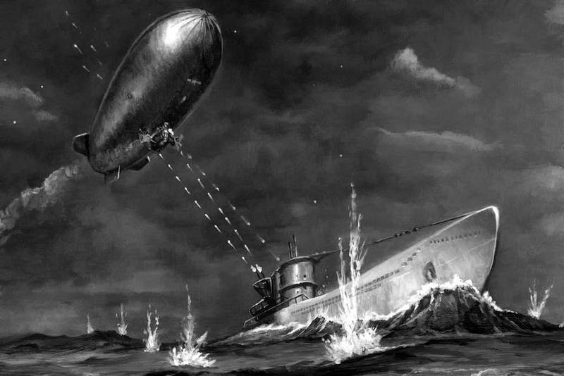 Единственный бой в истории - дирижабль против немецкой подводной лодки