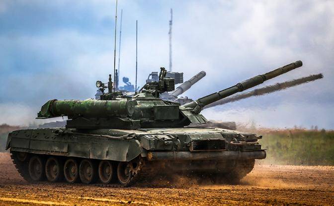 Что стоит за сообщениями западных СМИ о наращивании войск РФ возле Украины