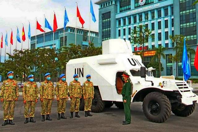 Во Вьетнаме легендарный советский БТР-152 модернизировали для войск ООН