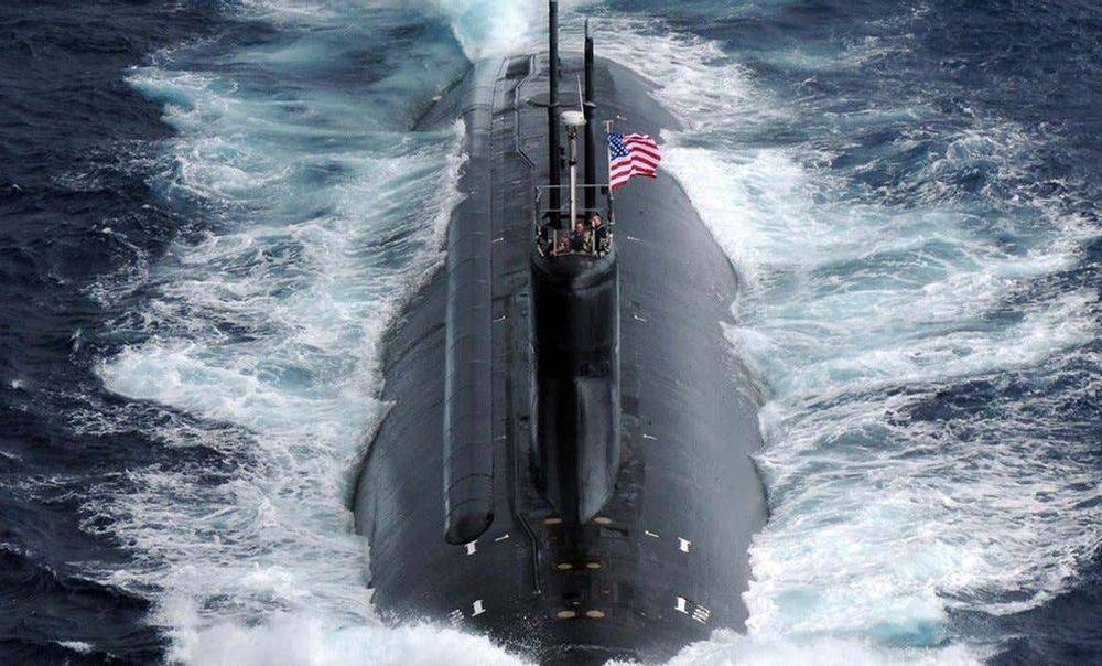 Инструктор ВМС Китая объяснил, с чем могла столкнуться американская подлодк