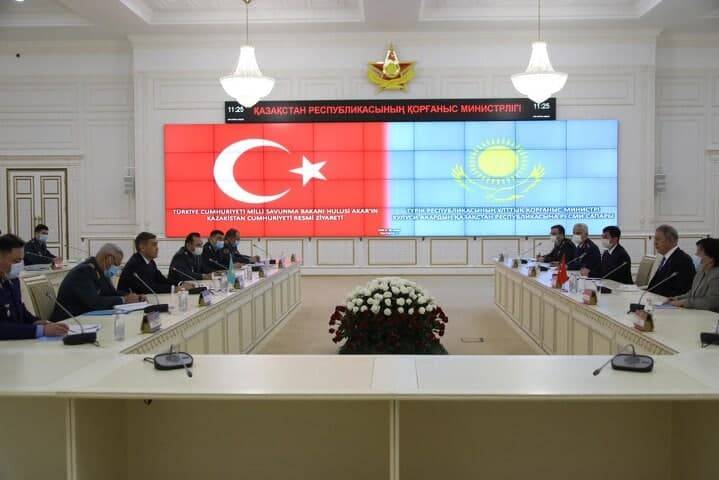 Казахстан превращается в военного союзника Турции