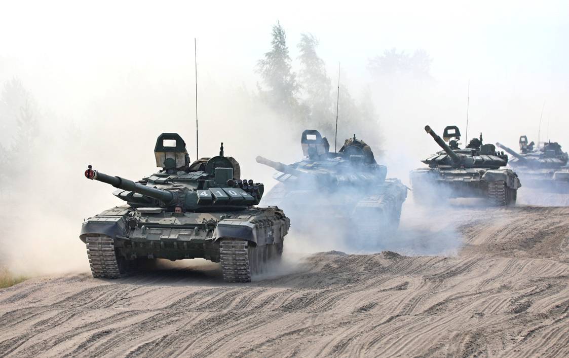 Две танковые БТГ, усиленные артиллерией, сформированы возле границы Украины