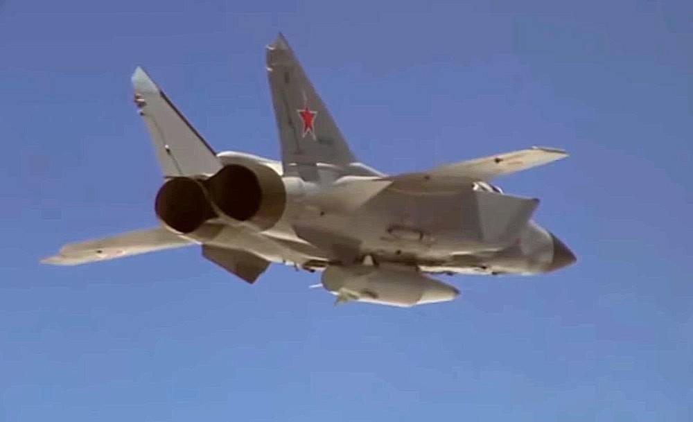 Полк МиГ-31 с «Кинжалами» способен навсегда усмирить Украину
