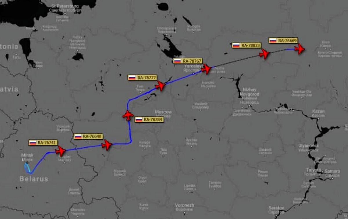 Семь бортов Ил-76 вереницей направляются из Беларуси в Казахстан транзитом через РФ