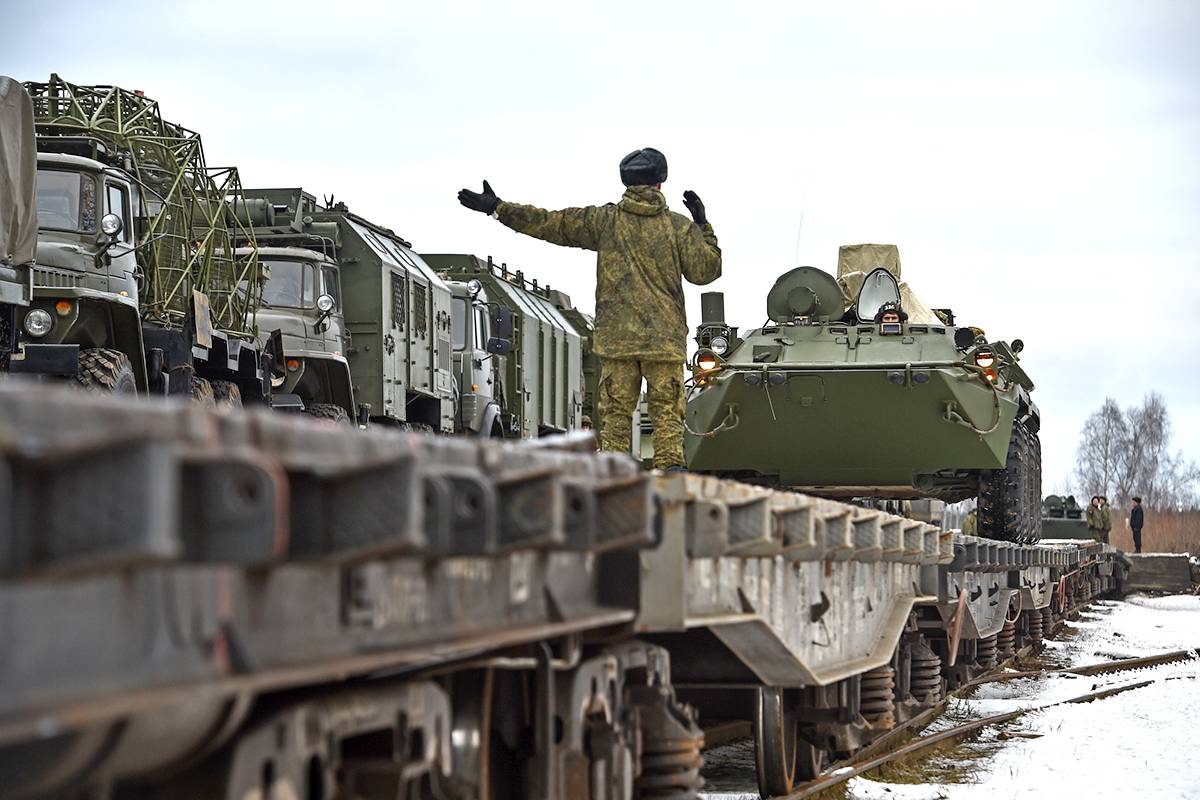 Кремль признал наращивание сил на украинской границе: «Это необходимо»