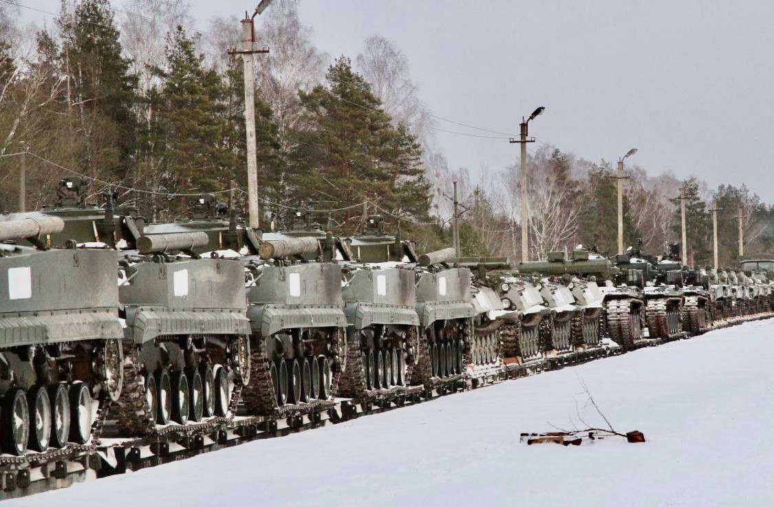 В Беларуси ожидают прибытия беспрецедентного числа военных составов из РФ