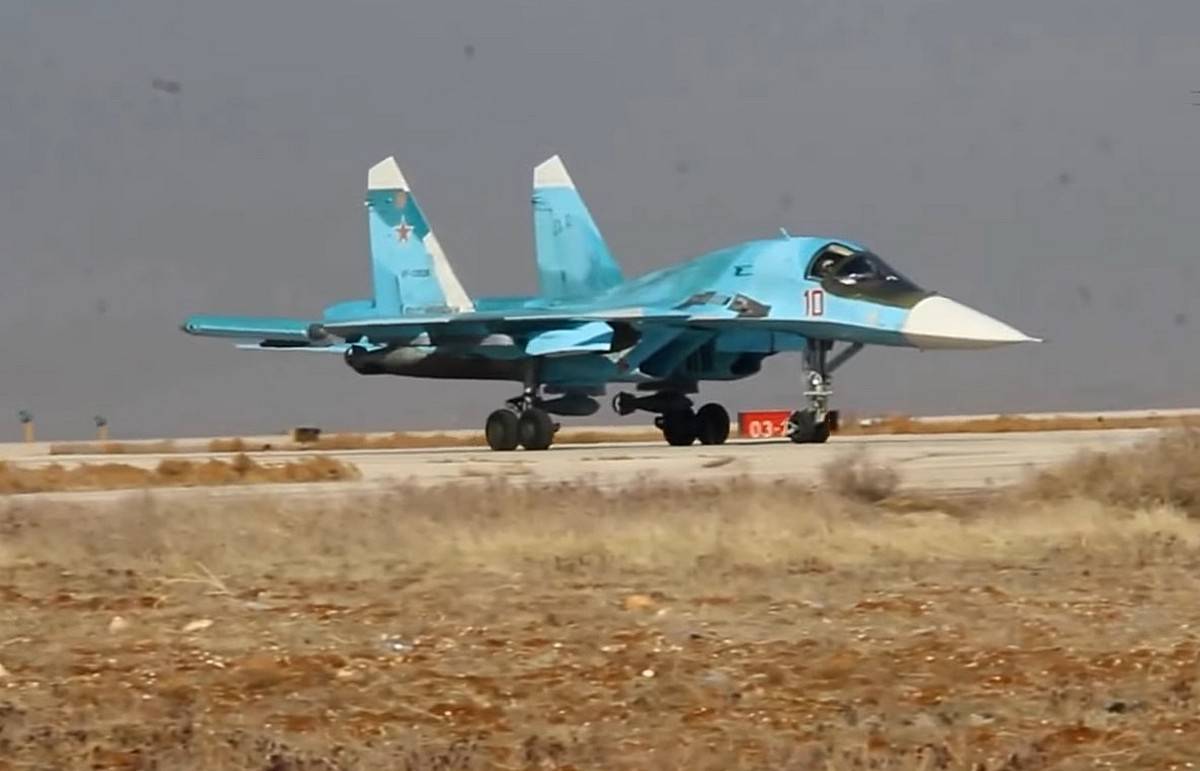 ВКС РФ разместили бомбардировщики Су-34 в зоне американских интересов в Сирии