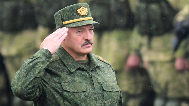 Лукашенко назвал два условия для участия Белоруссии в войне