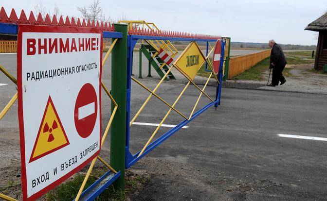 Запад превратит Украину в радиоактивный камень на шее России