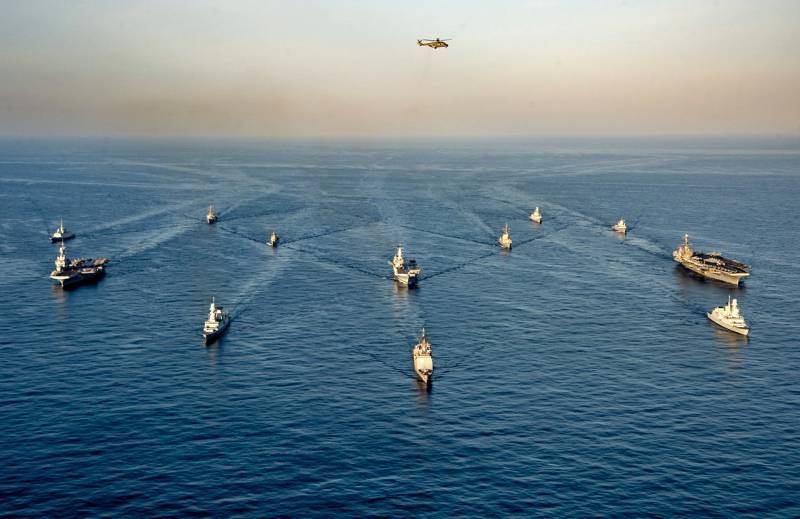 Неприемлемый размен: Три авианосца НАТО угодили в ловушку в Средиземноморье