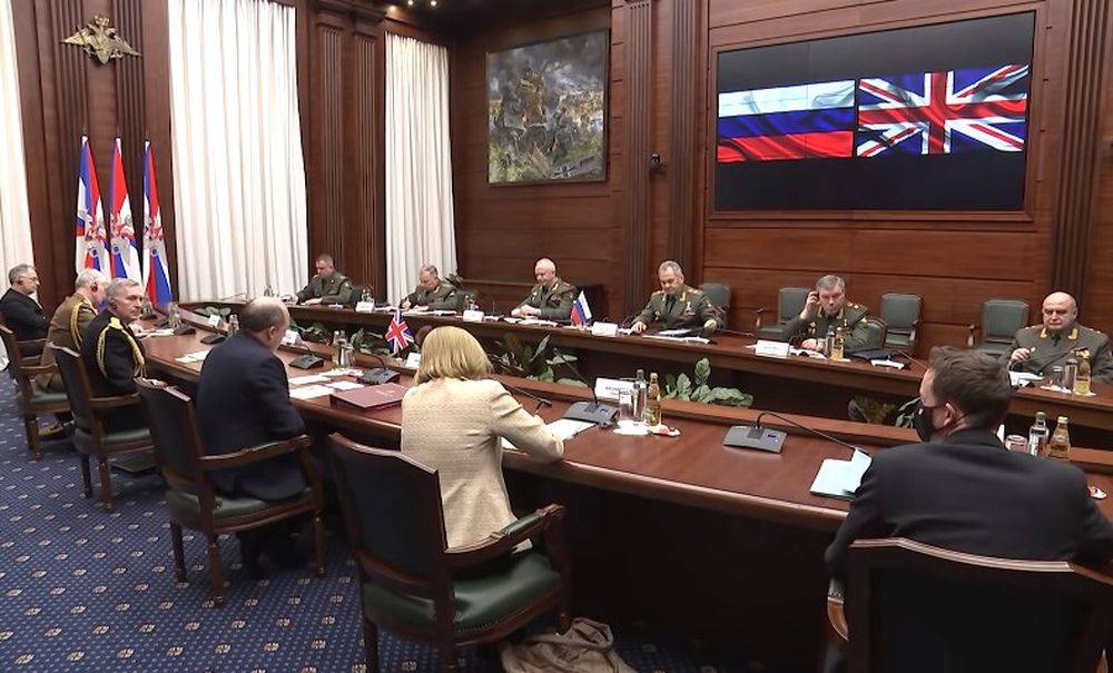 В Британии заявили о начале вывода военных инструкторов с Украины