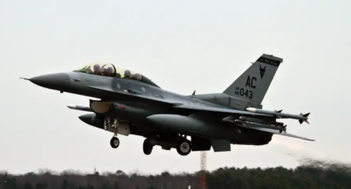 Military Watch оценил шансы американской авиации в случае войны с Россией