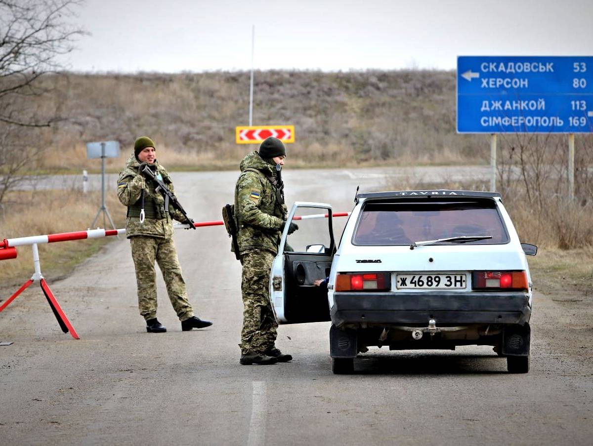 Украина закрыла границу для российских мужчин, Донецк заявляет о готовности Киева к наступлению