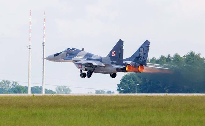 Запад хоронит «незалежную», или почему Польша не продает Украине МиГ-29