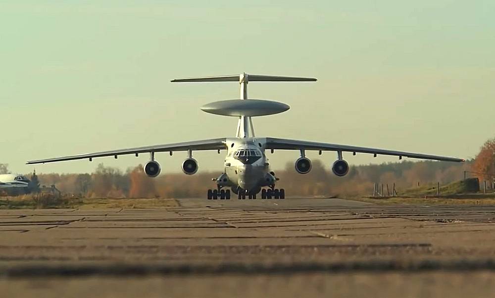Операция расширяется: в Беларусь прибыл третий самолет ДРЛОиУ А-50У