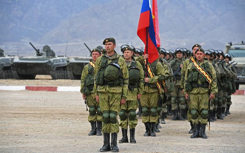 Сразу три мировые державы разместили военные базы в Таджикистане