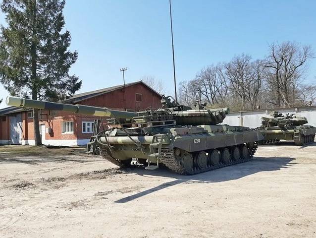 Подбитые танки Т-64 ВСУ собираются "реанимировать" в Чехии