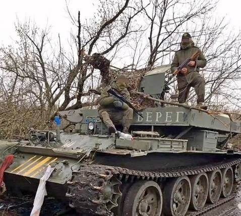 Эрзац-танк "Берег" на базе БТС-4 стал трофеем российских войск