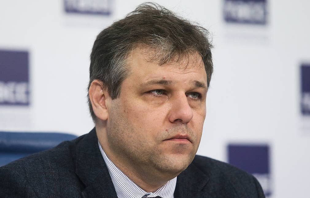 Посол ЛНР Мирошник допустил подготовку диверсий в России псевдобеженцами