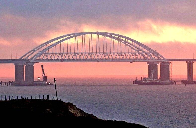 Почему Украина неспособна разрушить Крымский мост