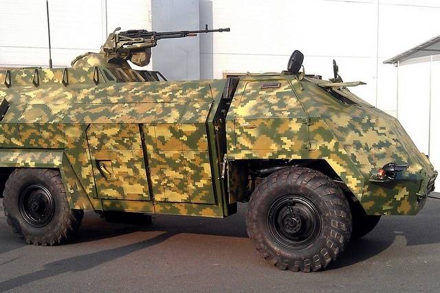 Самый уродливый украинский бронеавтомобиль – "Овод" передан ВСУ