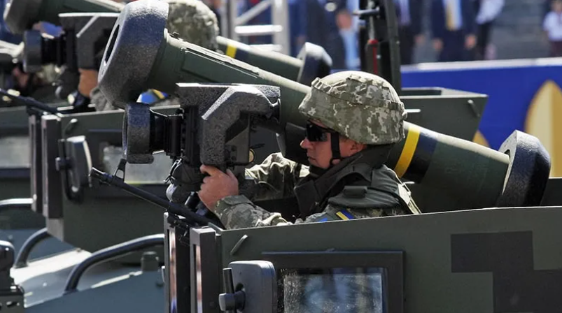 Самоубийство Европы: кто станет основным покупателем оружия с Украины
