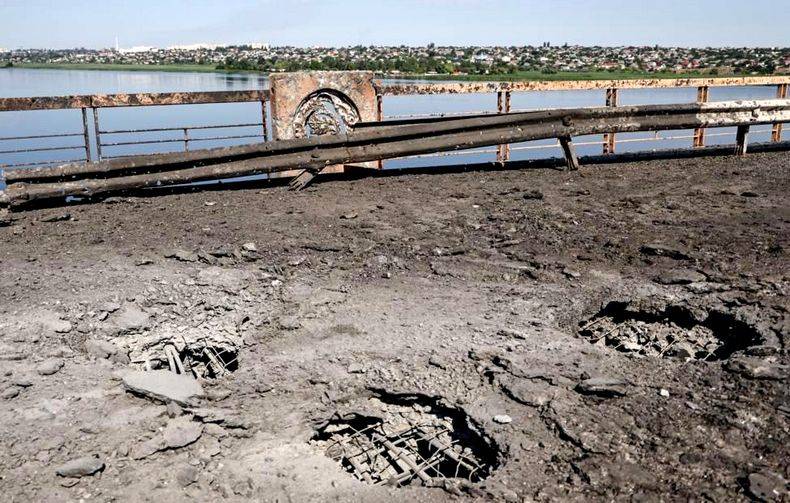 Удары HIMARS по Антоновскому мосту несут в себе большую угрозу