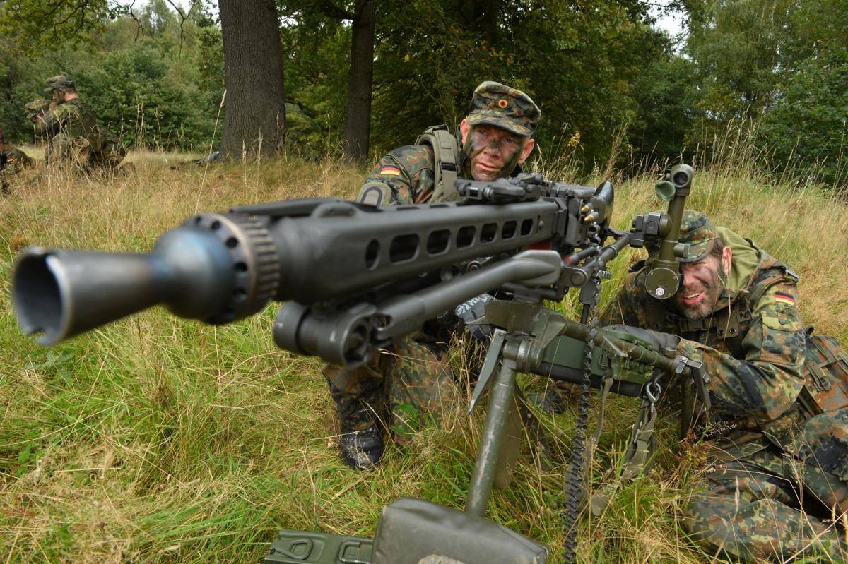 Оружие от канцлера Шольца: спасёт ли бундесвер украинскую армию?