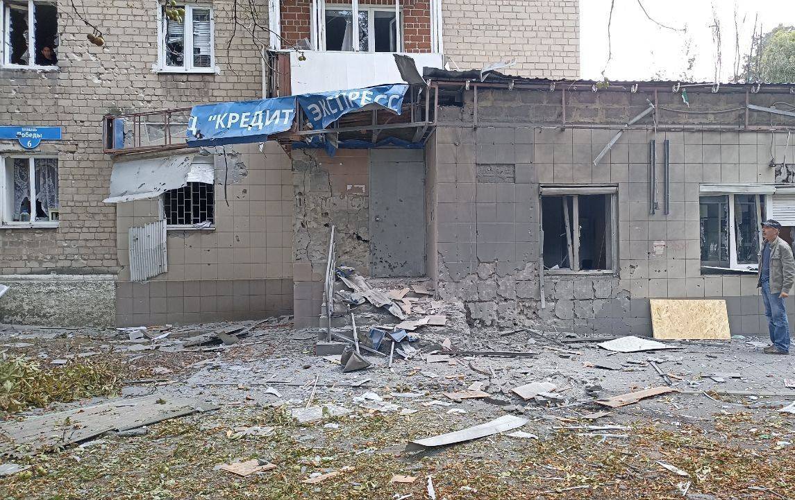 Везде осколки и свист: первые кадры из Донецка после обстрела ВСУ из М777