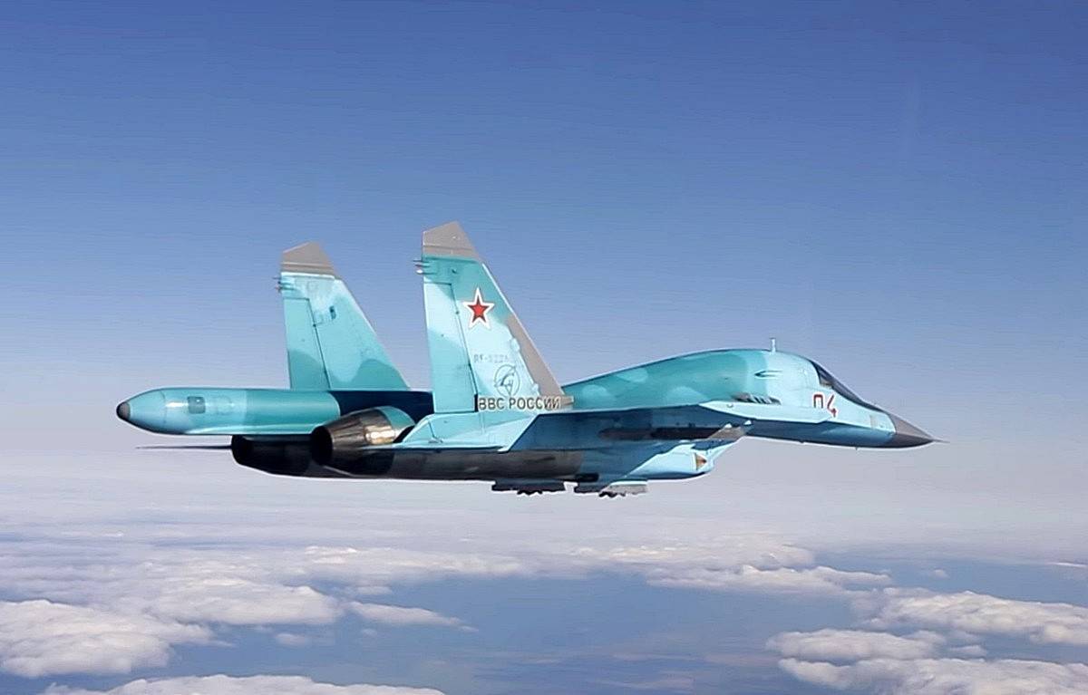 Российский БПЛА заснял работу Су-34 по позициям ВСУ с помощью бомб ОФАБ