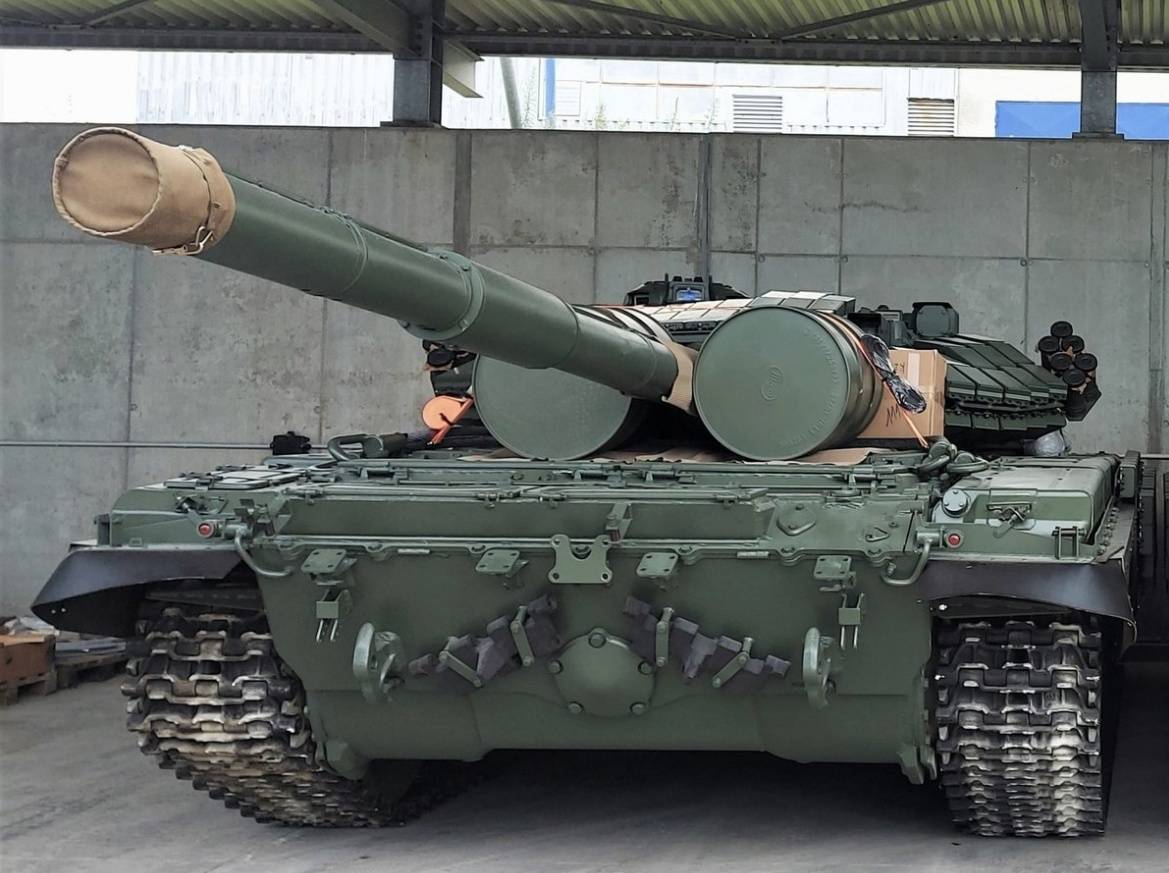 Модернизированные Чехией Т-72М1 для Украины сравнили с нашими Т-72Б3М