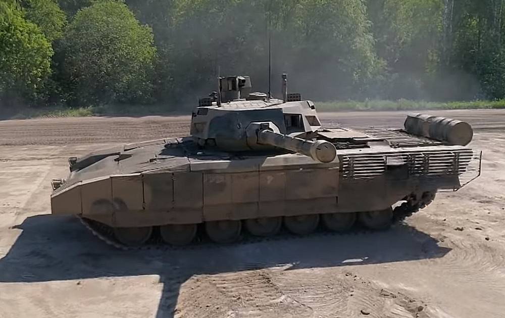 Кадры тренировки танкистов: Т-14 «Армата» могут задействовать в СВО