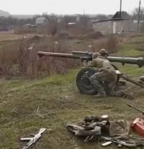Старое шведское противотанковое безоткатное орудие замечено на Украине
