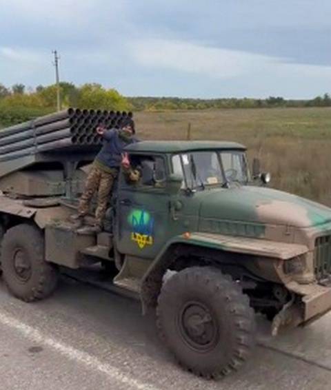 Украинские неонацисты получили из Польши 24 старых РСЗО БМ-21 "Град"