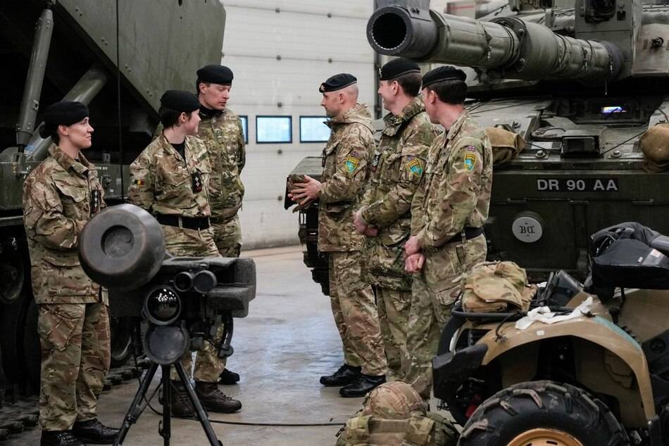 Эстония ждет американских солдат и «законопачивает» границу с Россией