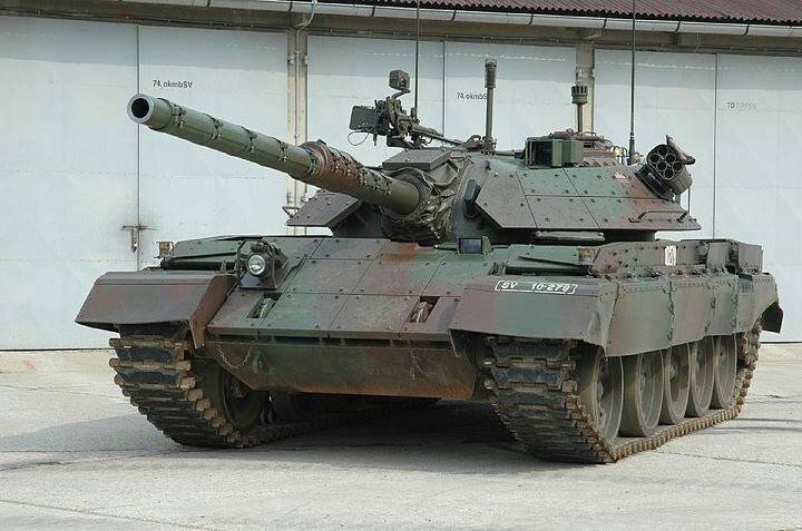 Модернизированные танки М55S из Словении отправлены украинским неонацистам